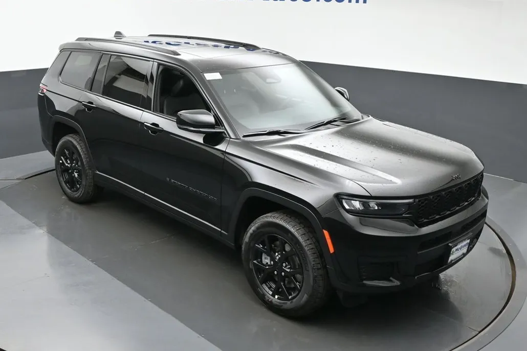 2025 Jeep Grand Cherokee Altitude X photo 1