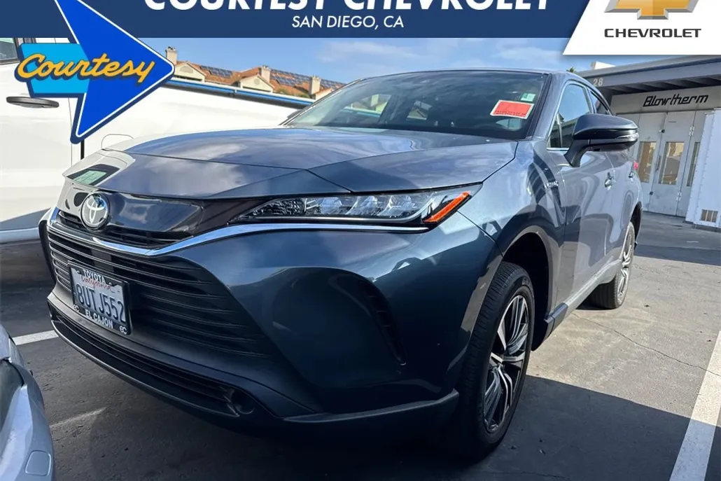 2021 Toyota Venza LE photo 1