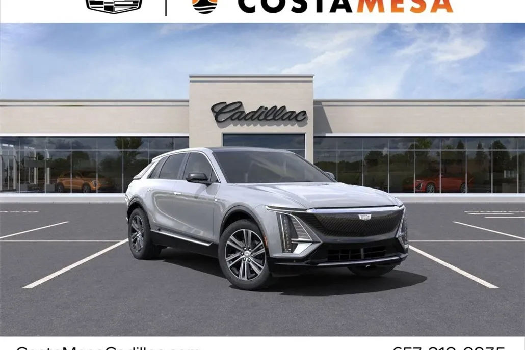 2025 Cadillac Lyriq Luxury photo 1
