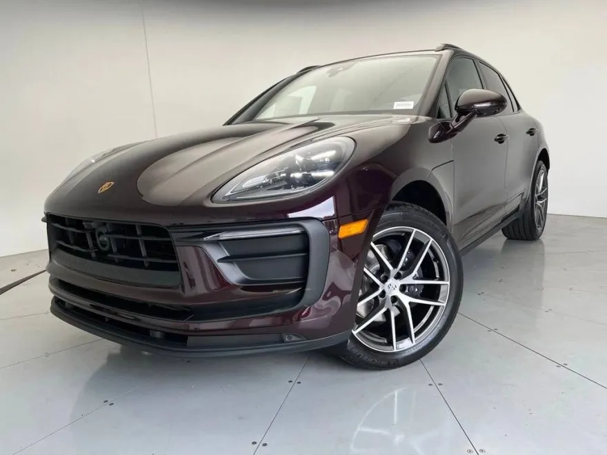 2025 Porsche Macan Base photo 1