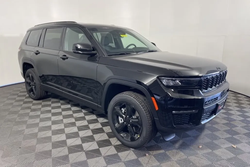2025 Jeep Grand Cherokee Limited photo 1