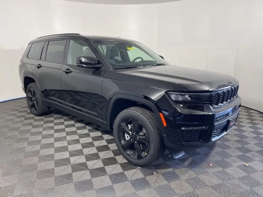 2025 Jeep Grand Cherokee Limited photo 1