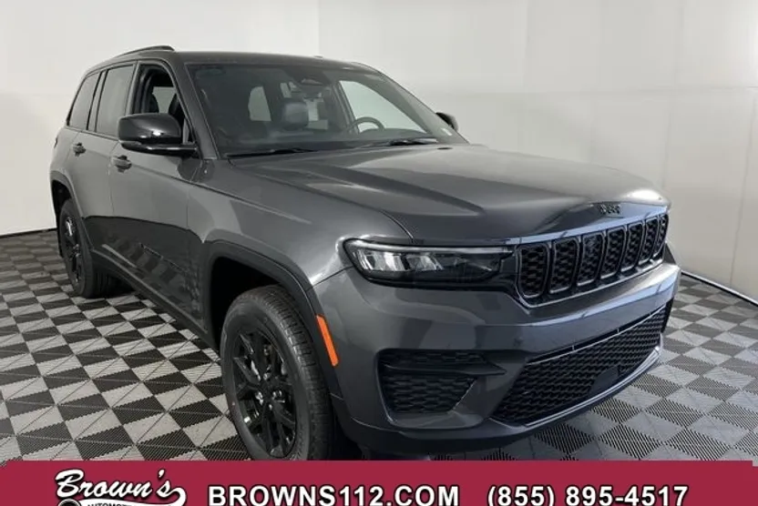 2025 Jeep Grand Cherokee Laredo Altitude photo 1