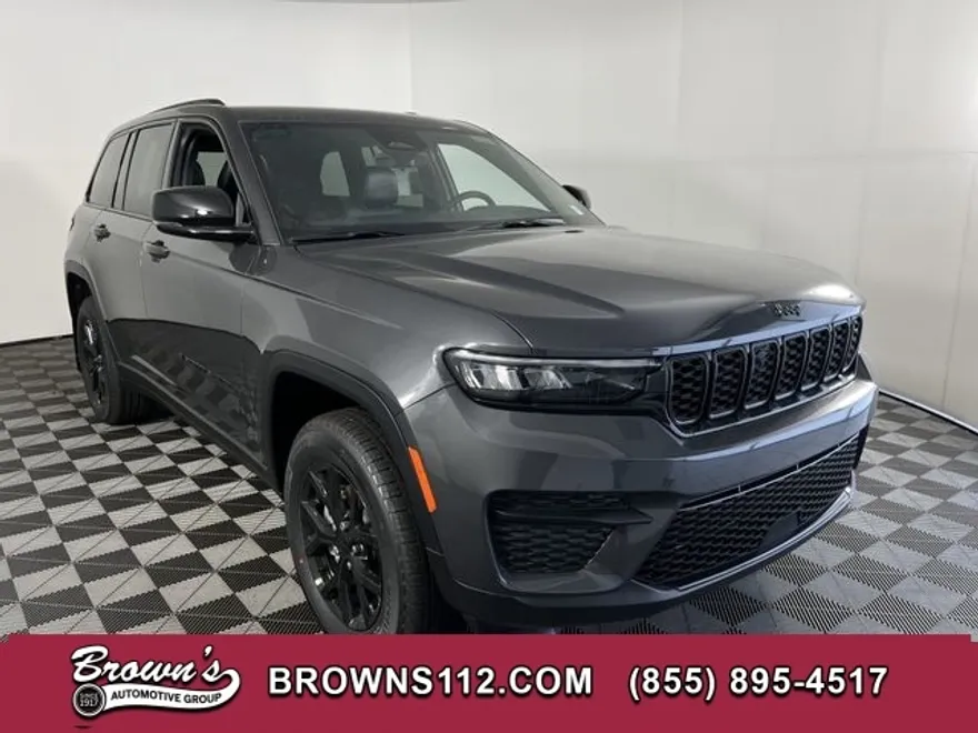 2025 Jeep Grand Cherokee Laredo Altitude photo 1