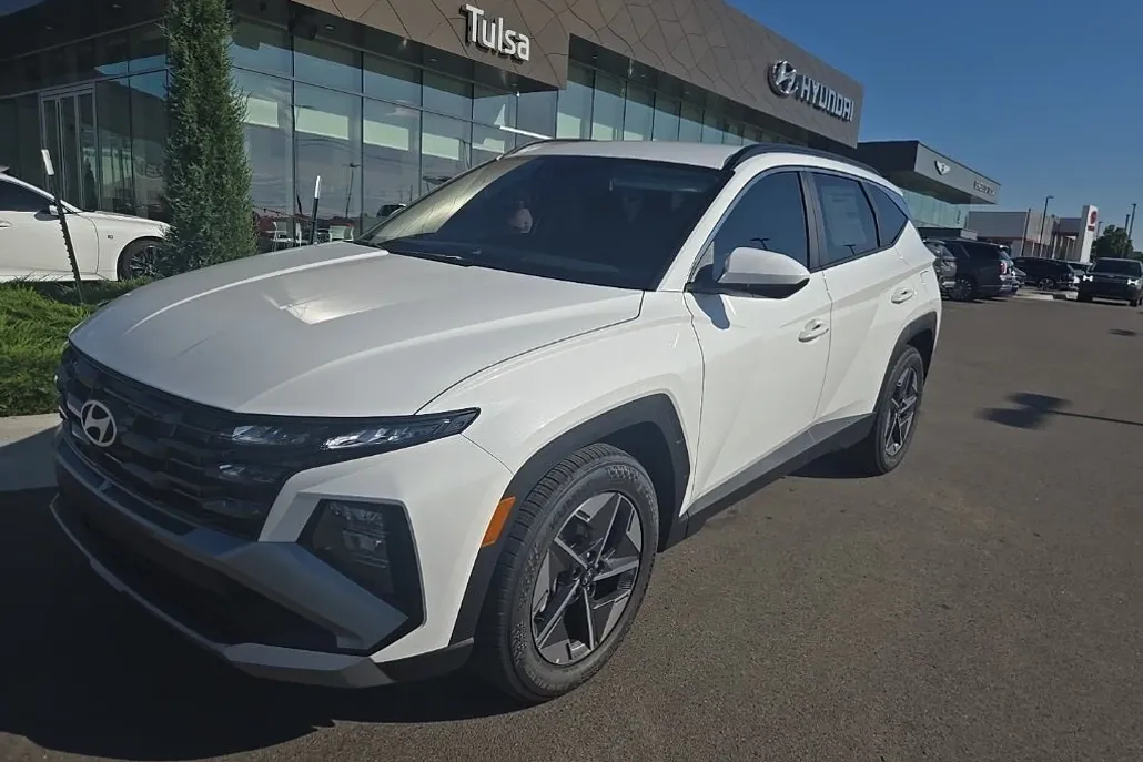 2026 Hyundai Tucson SEL photo 1