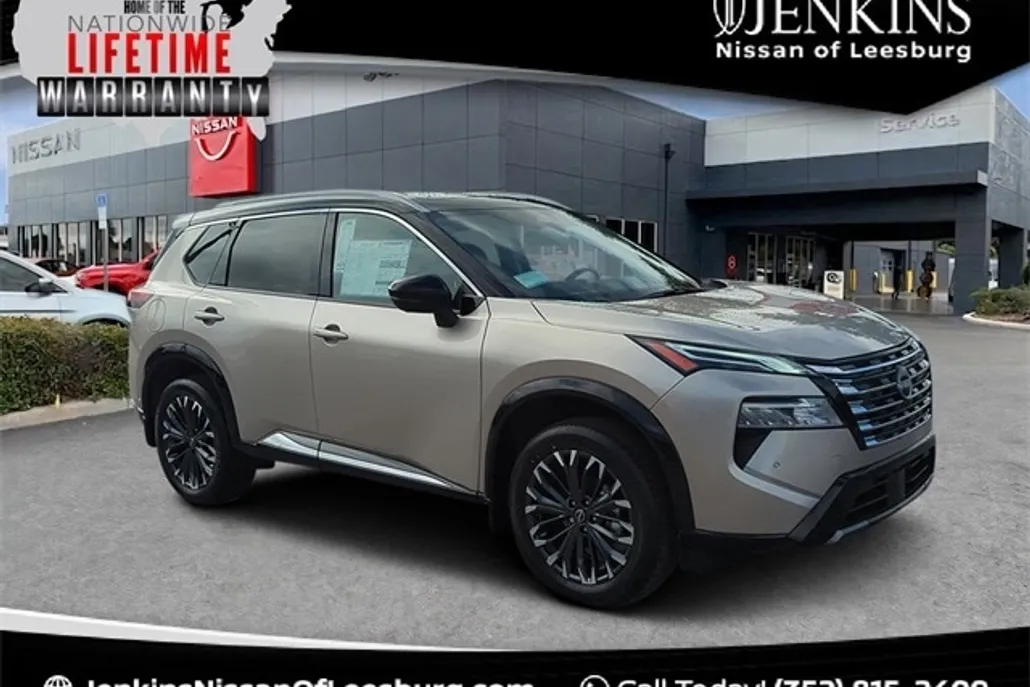 2026 Nissan Rogue Platinum photo 1