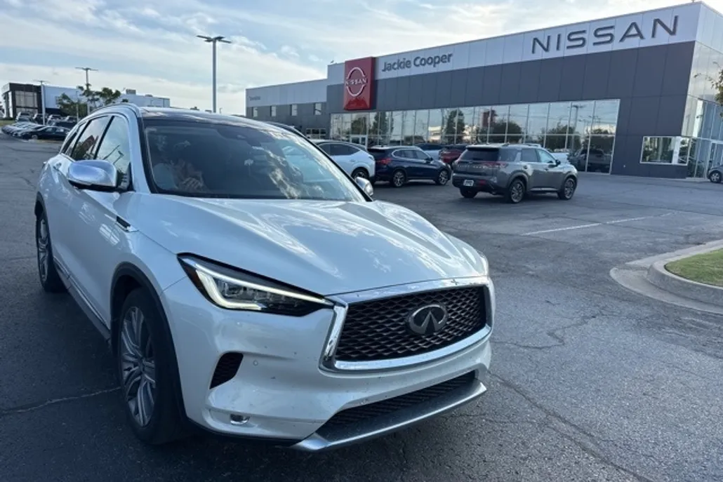 2021 Infiniti QX50 Essential photo 1