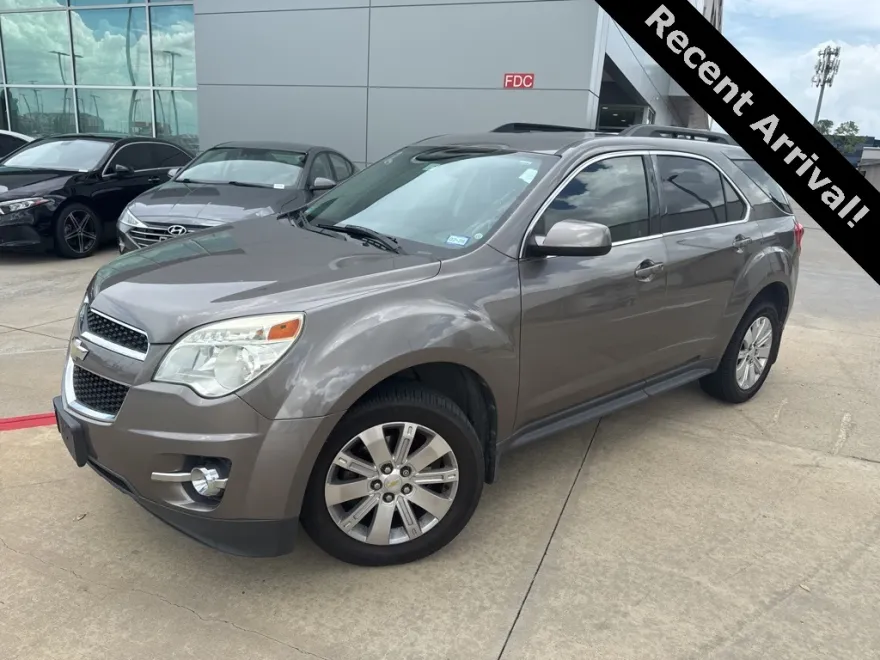 2011 Chevrolet Equinox LT photo 1