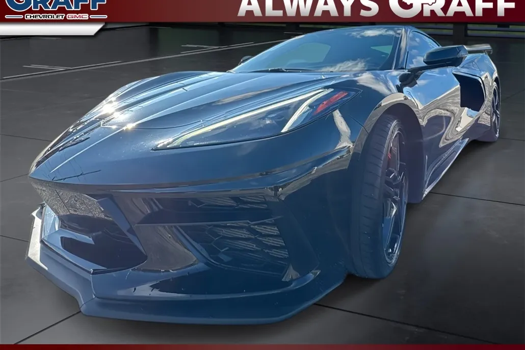 2020 Chevrolet Corvette Stingray photo 1