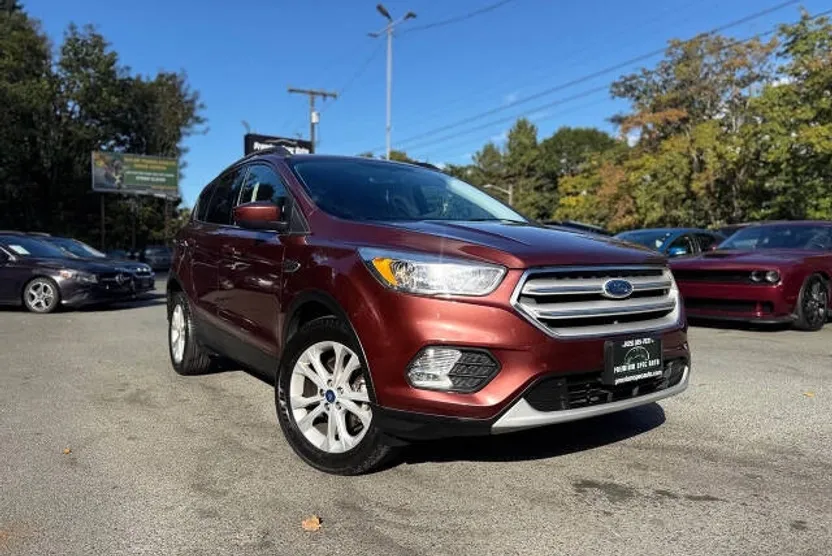2018 Ford Escape SE photo 1