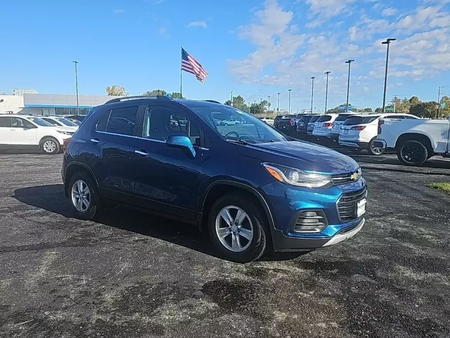 2019 Chevrolet Trax LT photo 1
