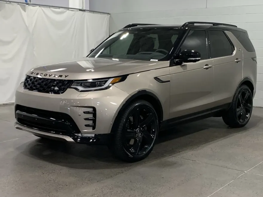 2025 Land Rover Discovery SE photo 1
