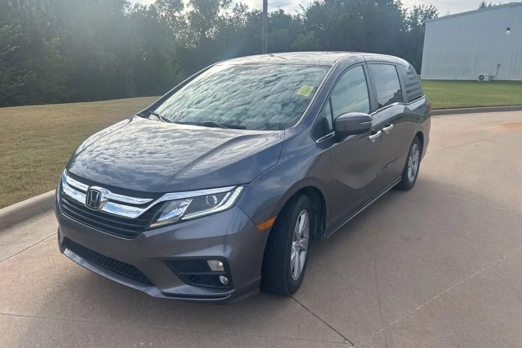 2019 Honda Odyssey EX-L photo 1