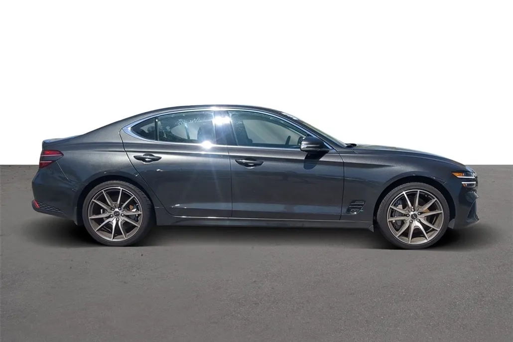 2025 Genesis G70 2.5T photo 1