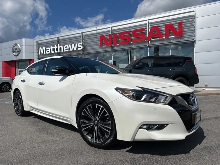 2016 Nissan Maxima SL photo 1