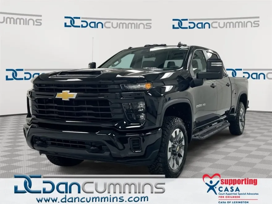 2024 Chevrolet Silverado 2500HD Custom photo 1