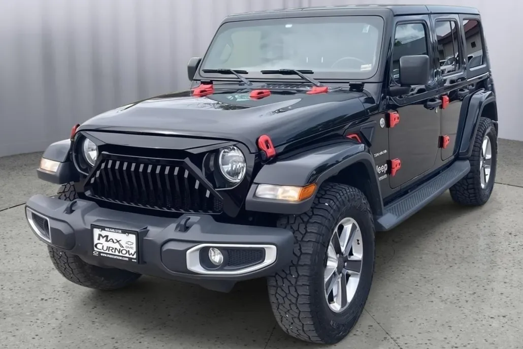 2019 Jeep Wrangler Unlimited Sahara photo 1