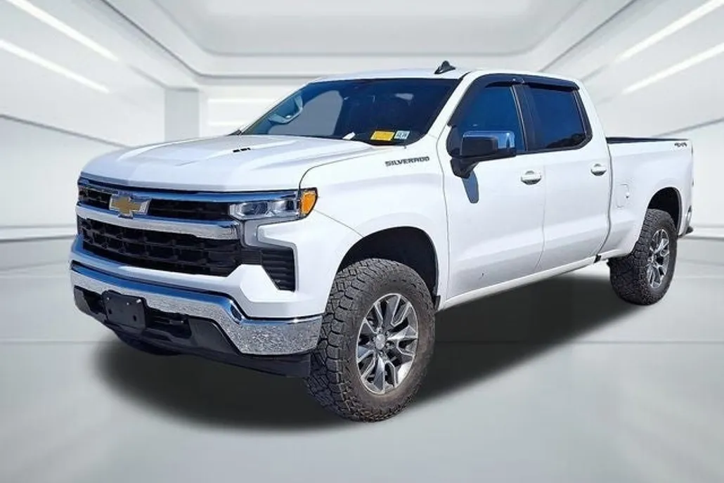 2023 Chevrolet Silverado 1500 LT photo 1