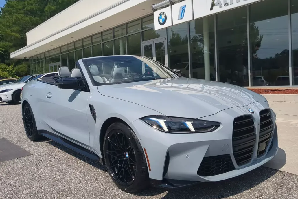 2026 Bmw M4 Competition xDrive Convertible photo 1