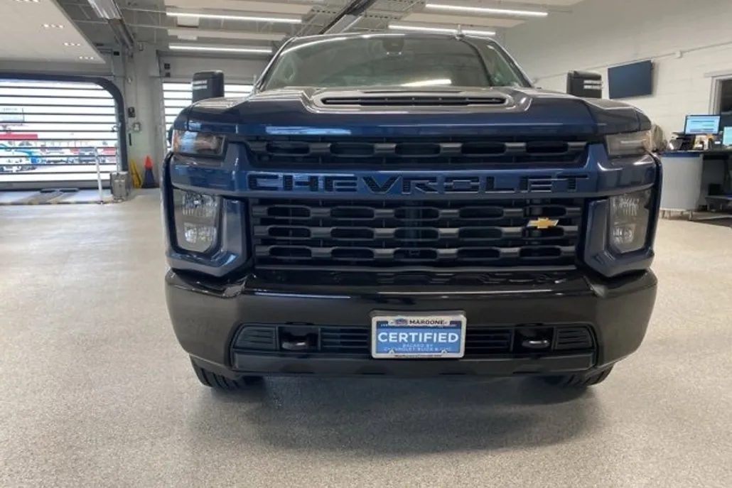 2022 Chevrolet Silverado 2500HD Custom photo 1