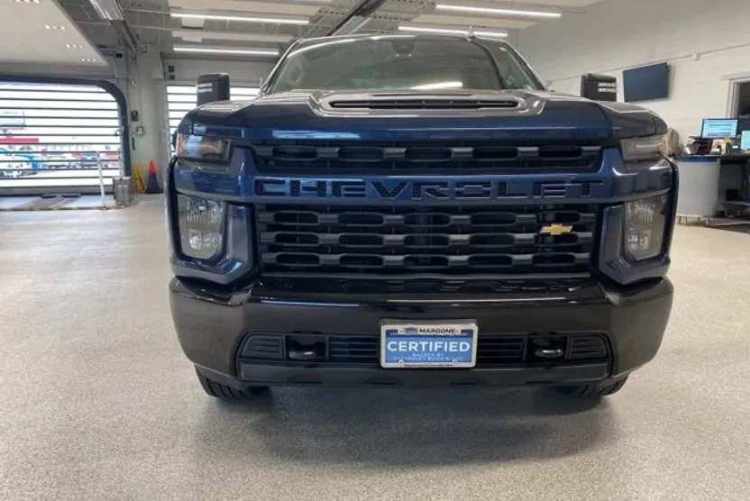 2022 Chevrolet Silverado 2500HD Custom photo 1