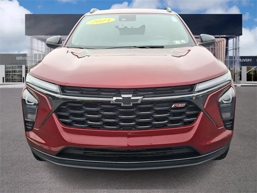 2024 Chevrolet Trax photo 1