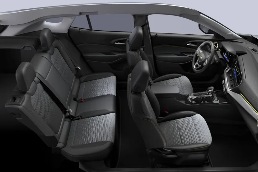 2025 Chevrolet Trax LT photo 1