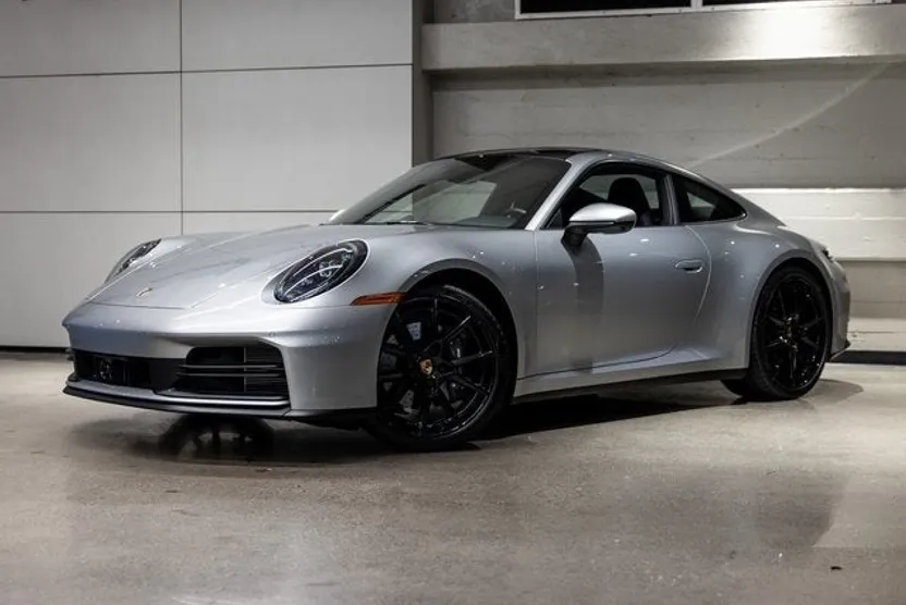2025 Porsche 911 photo 1