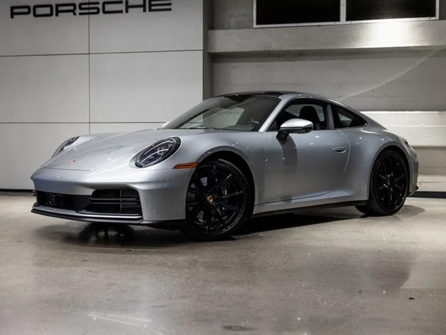 2025 Porsche 911 photo 1