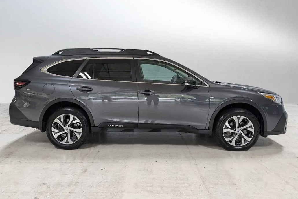 2020 Subaru Outback Limited photo 1