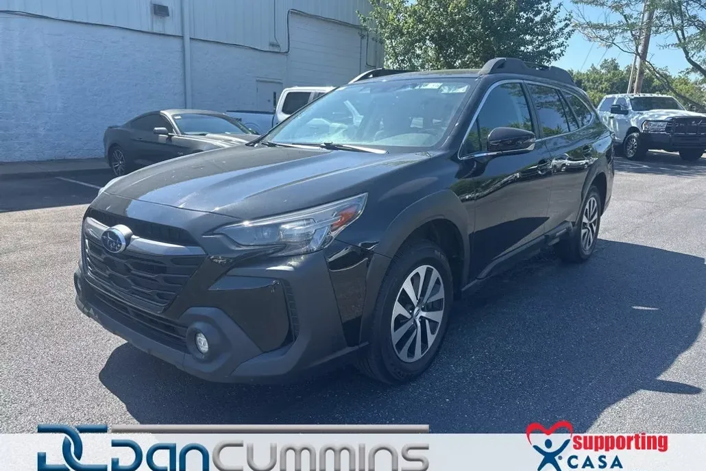 2023 Subaru Outback Premium photo 1