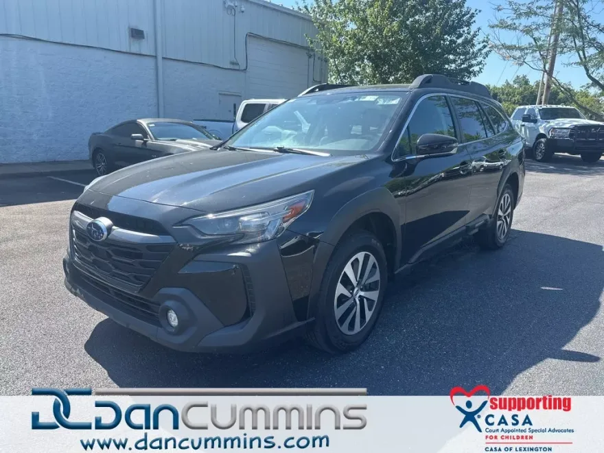 2023 Subaru Outback Premium photo 1