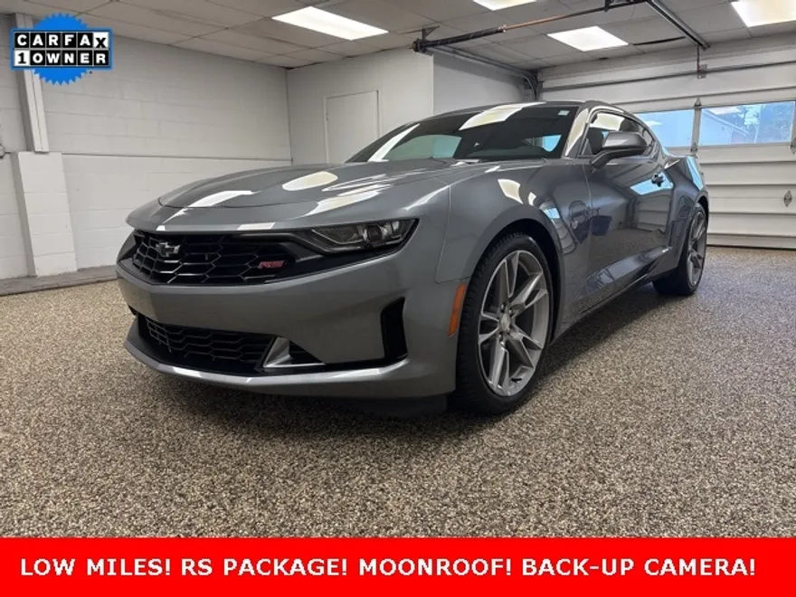 2021 Chevrolet Camaro 1LT photo 1