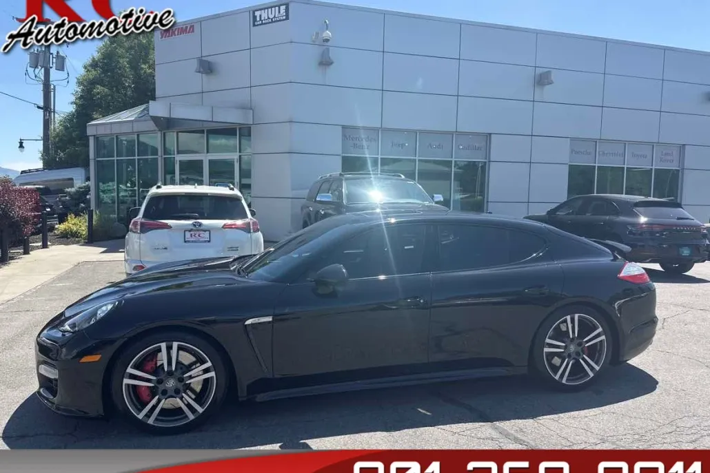 2013 Porsche Panamera Turbo photo 1