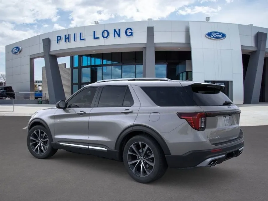 2025 Ford Explorer Platinum photo 1