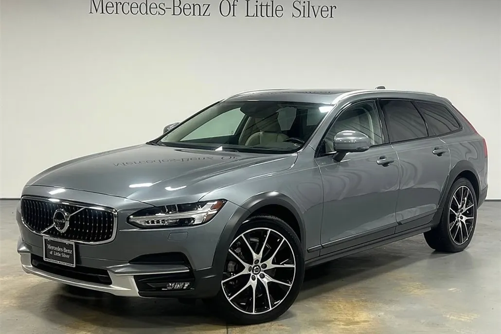 2020 Volvo V90 Cross Country T6 photo 1