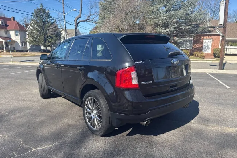 2014 Ford Edge SEL photo 1