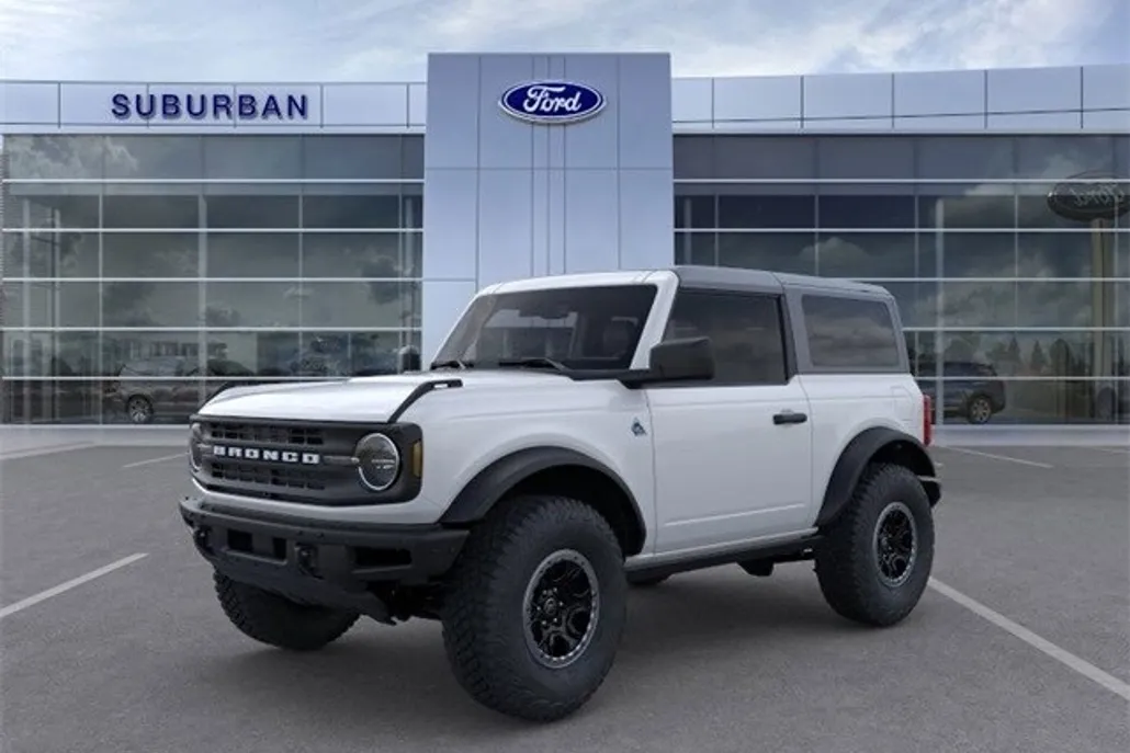 2024 Ford Bronco Black Diamond photo 1