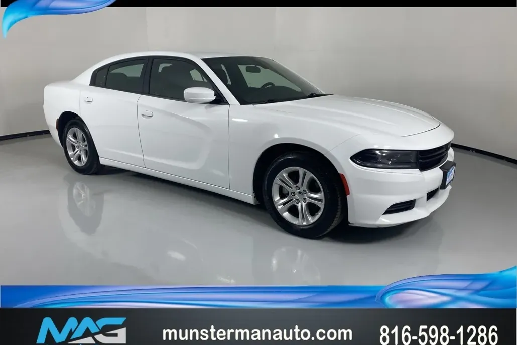 2022 Dodge Charger SXT photo 1