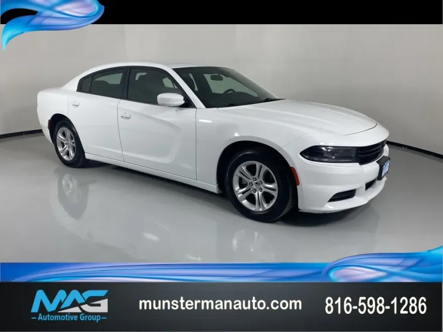 2022 Dodge Charger SXT photo 1