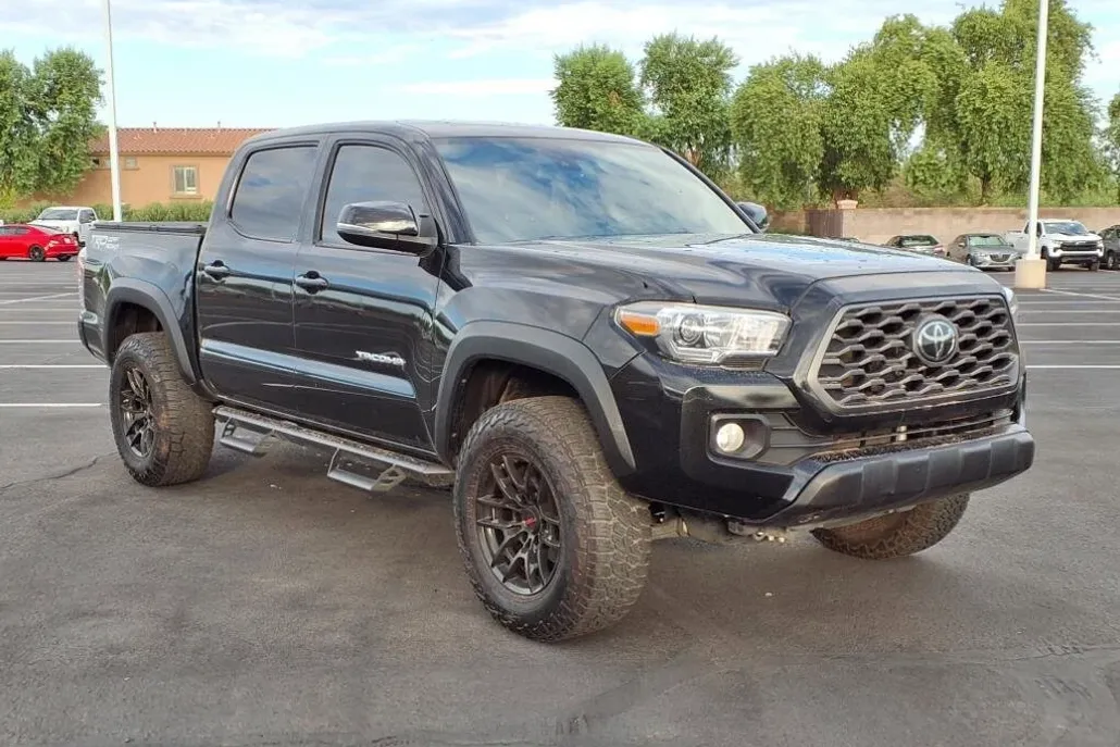 2022 Toyota Tacoma TRD Off-Road Double Cab photo 1