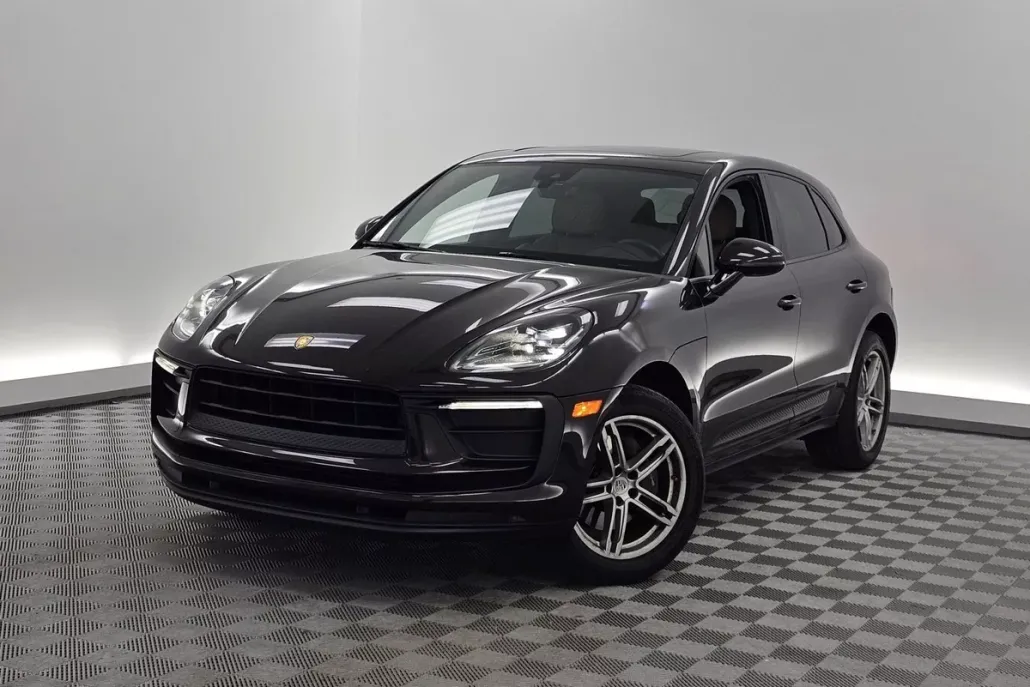 2022 Porsche Macan photo 1