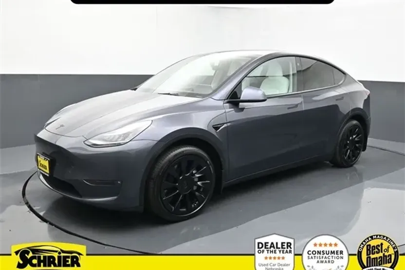 2021 Tesla Model Y Long Range photo 1