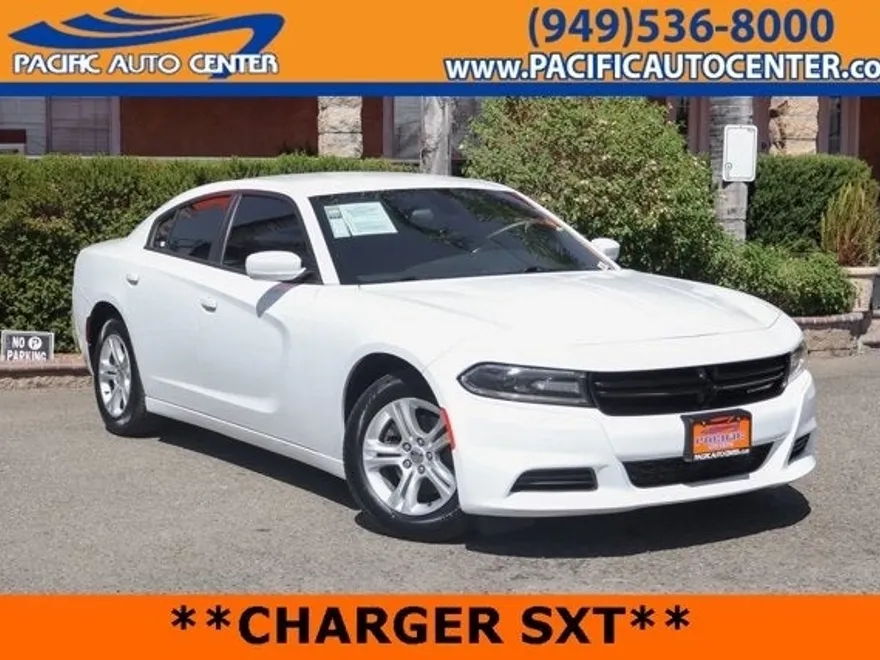 2019 Dodge Charger SXT photo 1