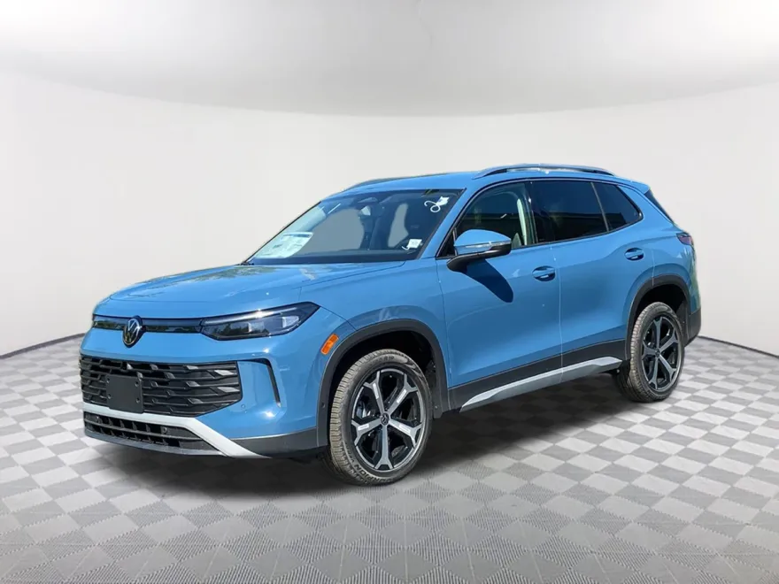 2025 Volkswagen Tiguan SE photo 1