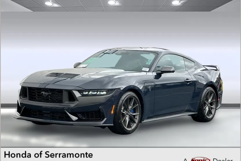 2025 Ford Mustang Dark Horse photo 1