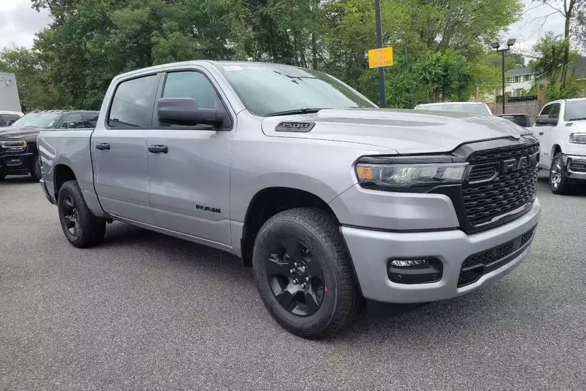 2025 Ram 1500 Tradesman photo 1