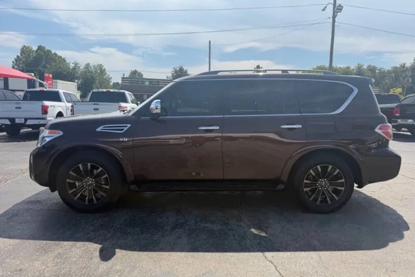 2020 Nissan Armada LE photo 1