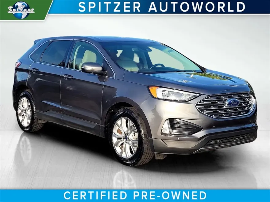 2022 Ford Edge Titanium photo 1