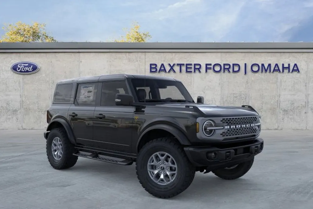 2025 Ford Bronco Badlands photo 1